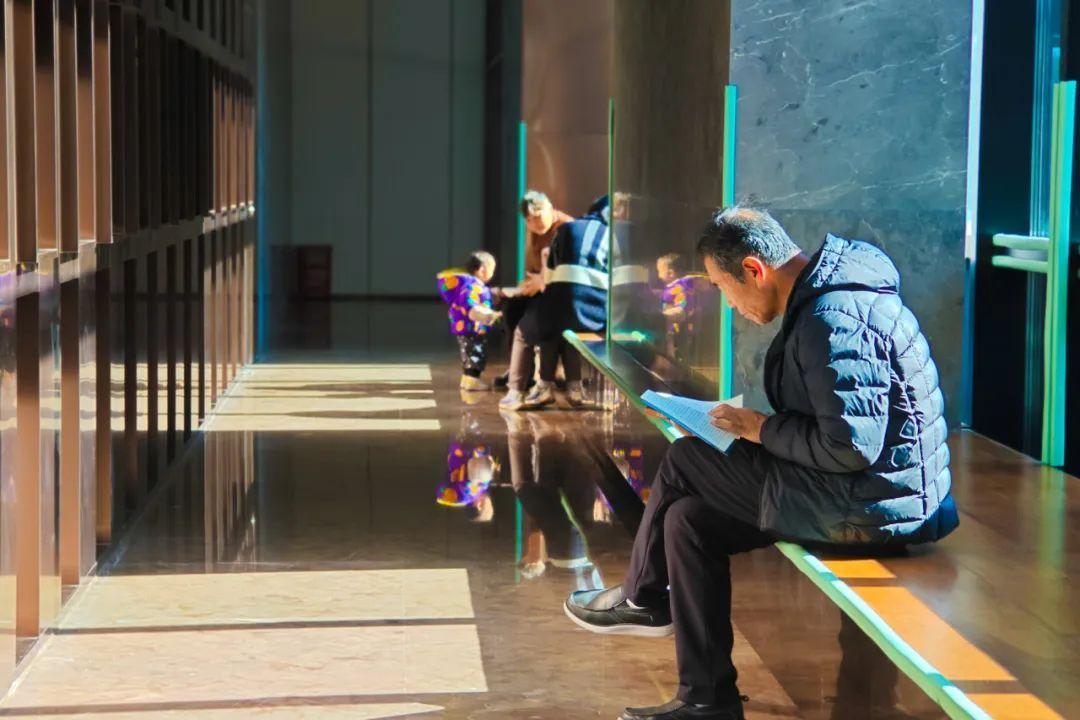 來偒傣書房讀萬卷書,品味屬于金匯的詩和遠(yuǎn)方→