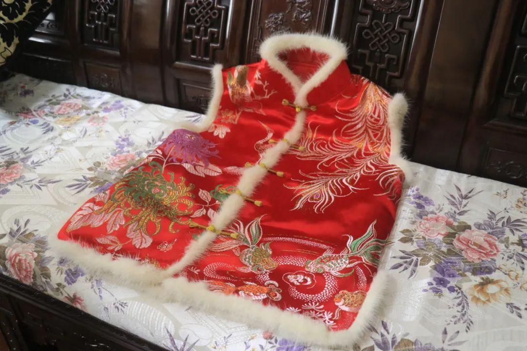 新年戰(zhàn)袍怎么能少了“新中式”,快來看“柘”位達人如何將老物料翻新