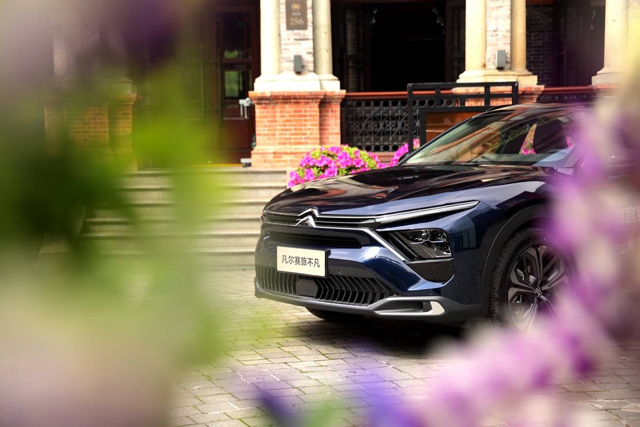 “從故宮到凡爾賽宮”駛進上海品設計、享生活、賞越劇