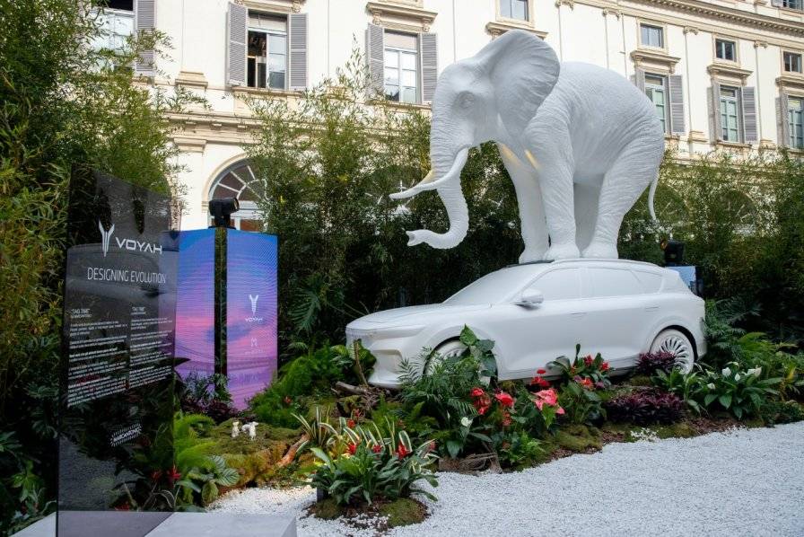 攜手Natuzzi打造跨界合作新典范 嵐圖汽車意大利發(fā)布