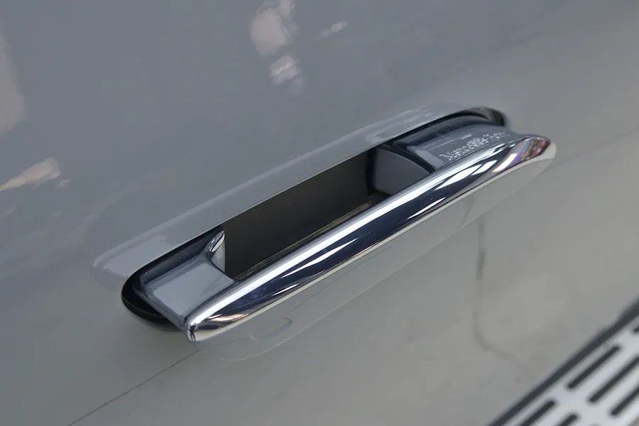 奔馳EQE SUV:30萬買個電動大奔馳,還要啥新勢力?