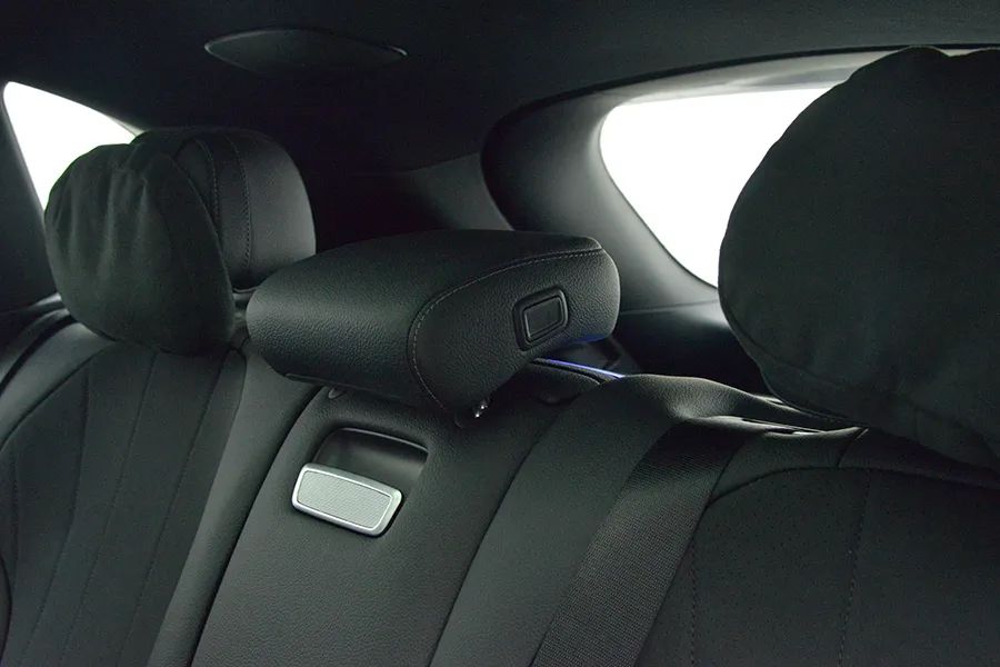奔馳EQE SUV:30萬買個電動大奔馳,還要啥新勢力?