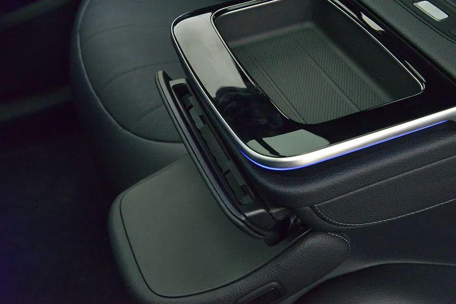 奔馳EQE SUV:30萬買個電動大奔馳,還要啥新勢力?