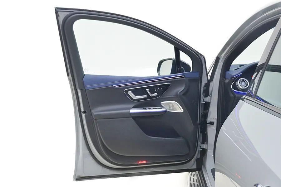 奔馳EQE SUV:30萬買個電動大奔馳,還要啥新勢力?