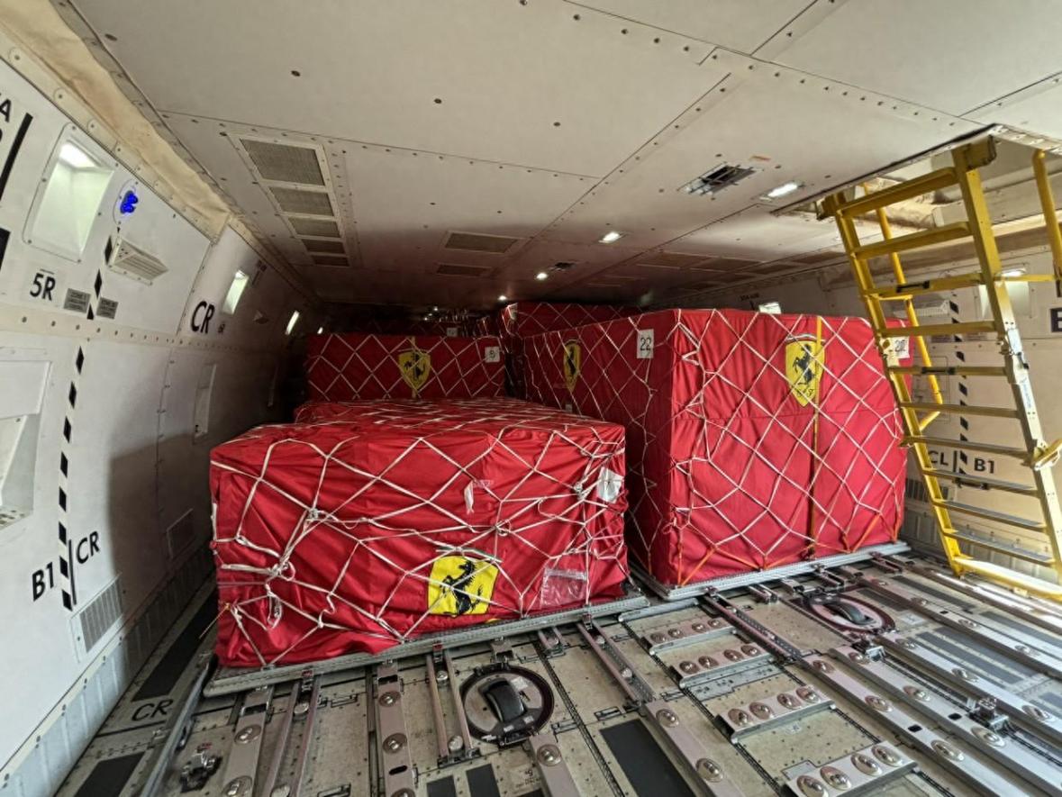 F1中國大獎賽開幕,賽車及零部件設備已“乘機”抵滬