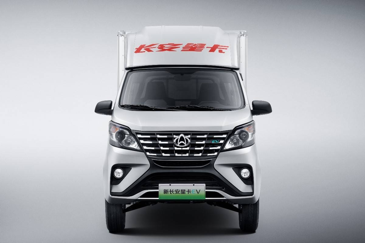 三電可靠、裝載超強、體驗舒適,新長安星卡EV上市