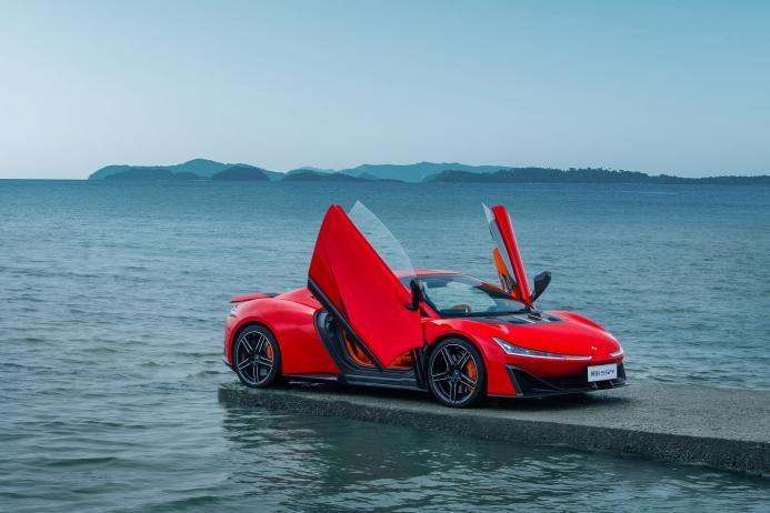 同時押注兩條路線,廣汽智駕能領先華為和小鵬嗎?