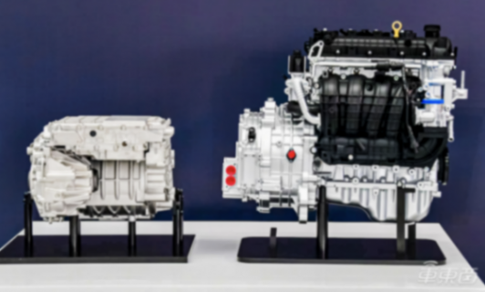 哪吒L 12.99萬起,綜合續航超1300km,15萬級增程市場競爭加劇