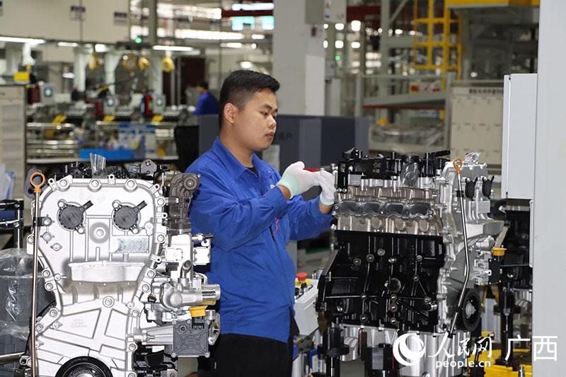 上汽通用五菱靈犀動力1.5T混動發動機量產