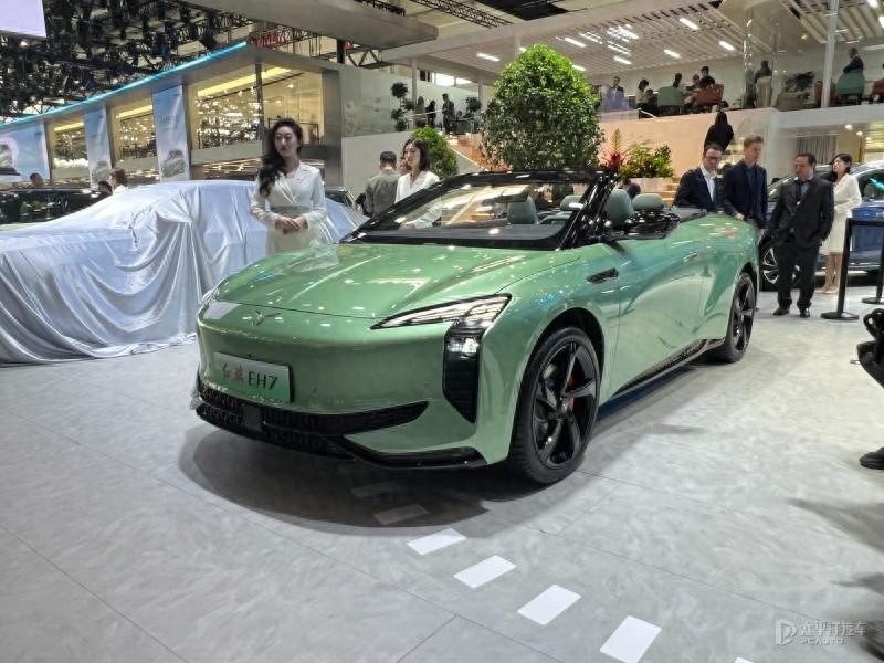 2024北京車展:紅旗EH7敞篷版首發(fā)亮相