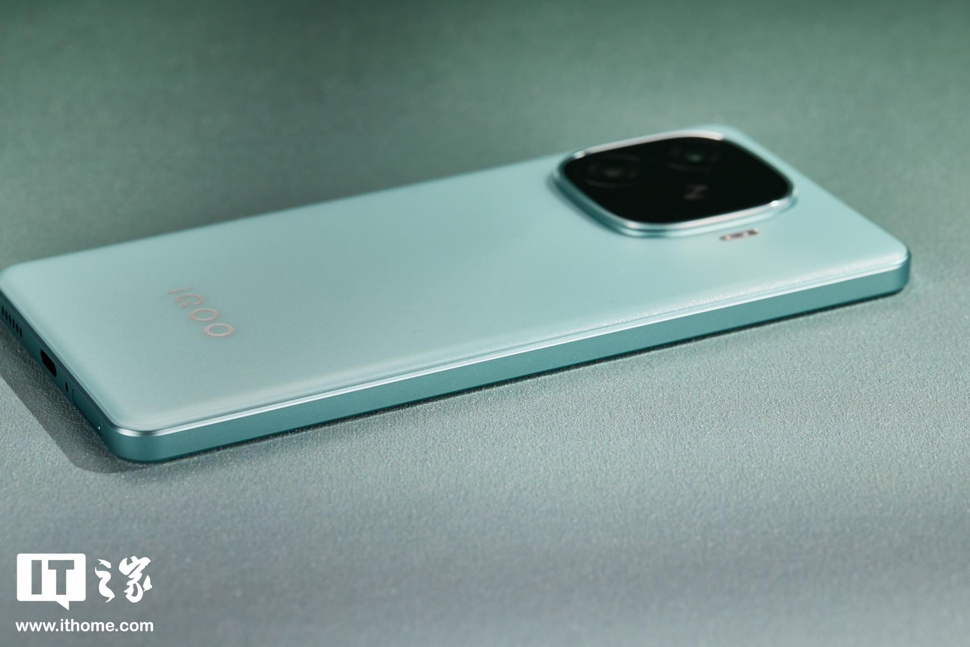 1999元起,卷瘋了!iQOO Z9 Turbo評測:驍龍旗艦芯+6000mAh電池