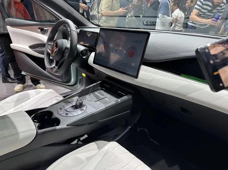 2024北京車展:比亞迪海豹06 DM-i,更大更動(dòng)感還更省油!