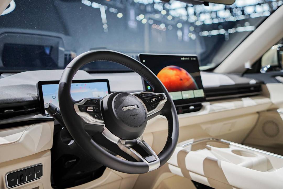 北京車型|哈弗品牌兩位“新朋友”亮相,來自多個(gè)國家的300名海外經(jīng)銷商現(xiàn)場圍觀