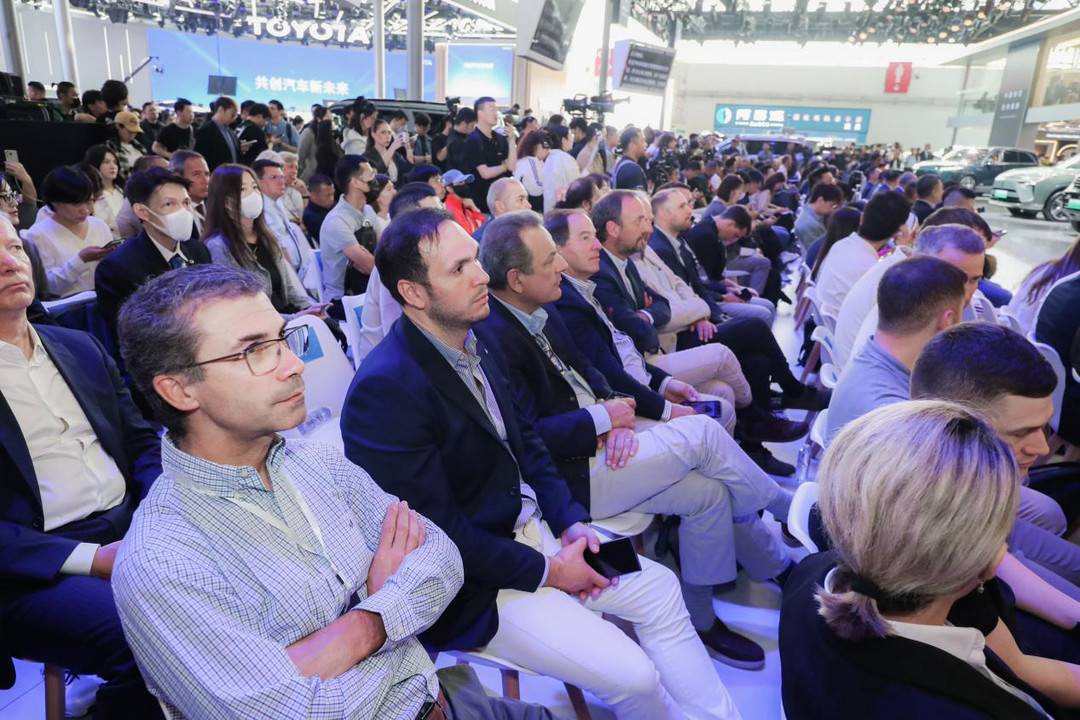 北京車型|哈弗品牌兩位“新朋友”亮相,來自多個(gè)國家的300名海外經(jīng)銷商現(xiàn)場圍觀