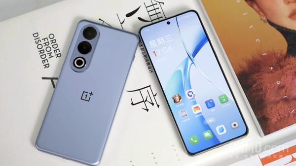 預算2000元想要玻璃后蓋?那你只能選這款手機了