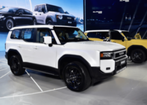 比亞迪發(fā)布云輦-Z新技術(shù)、蔚來(lái)2024款ET7上市