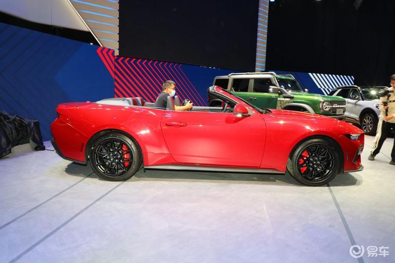 2024北京車展:福特Mustang 2.3T硬頂性能版及敞篷運動版亮相