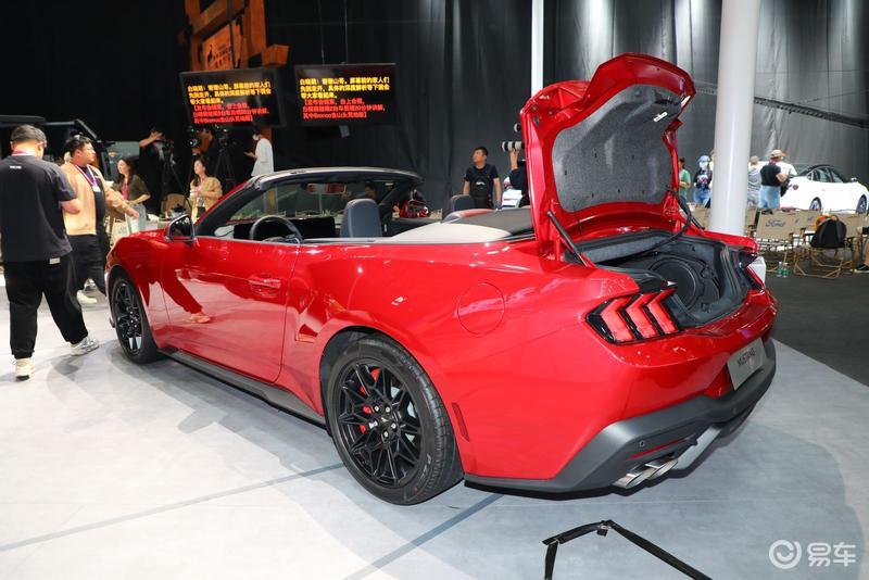 2024北京車展:福特Mustang 2.3T硬頂性能版及敞篷運動版亮相