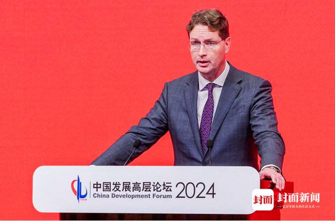 唐仕凱:中國是梅賽德斯-奔馳最重要的市場,也是創新速度最快、客戶最年輕的市場