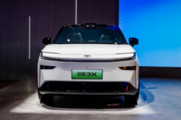 凱美瑞、賽那、鉑智新車亮相,廣汽豐田明星家族登陸北京車展