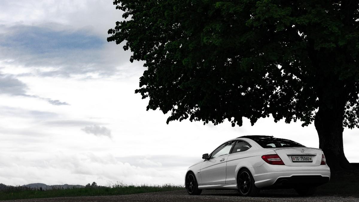 本田雅閣直降6萬(wàn),曾經(jīng)的神車(chē)為何銷(xiāo)量低迷?