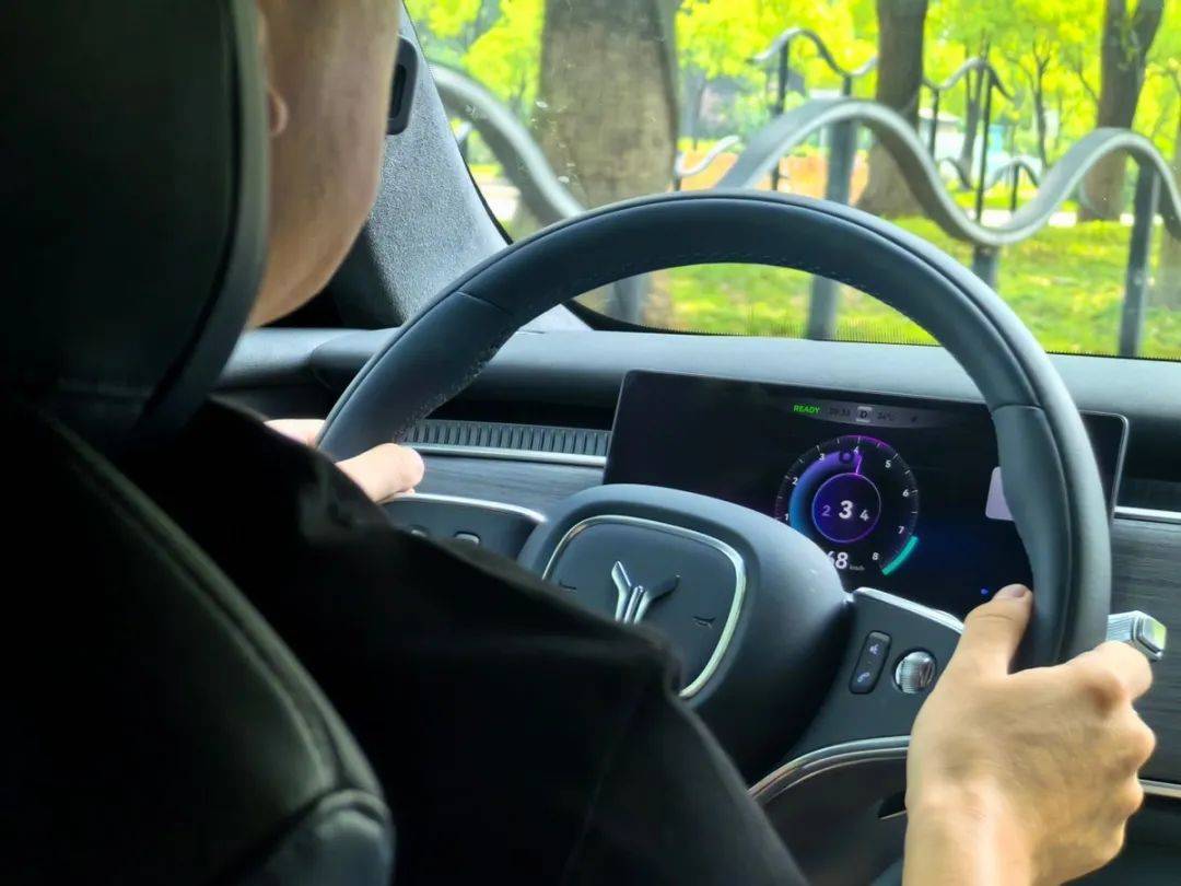 華為全家桶配齊,空間堪比大型SUV,全新知音賣(mài)貴了嗎?