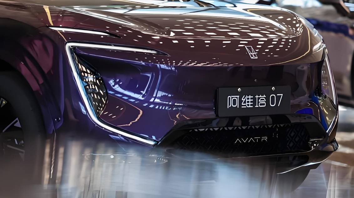 從猛士M817到五菱寶駿:“含華量”還在狂飆