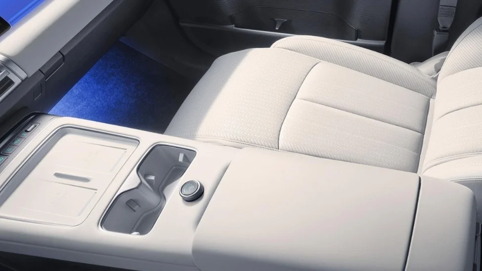 自研音響、可外接平板電腦,比亞迪方程豹鈦7更多內飾官圖公布 自研音響、可外接平板電腦,比亞迪方程豹鈦7更多內飾官圖公布