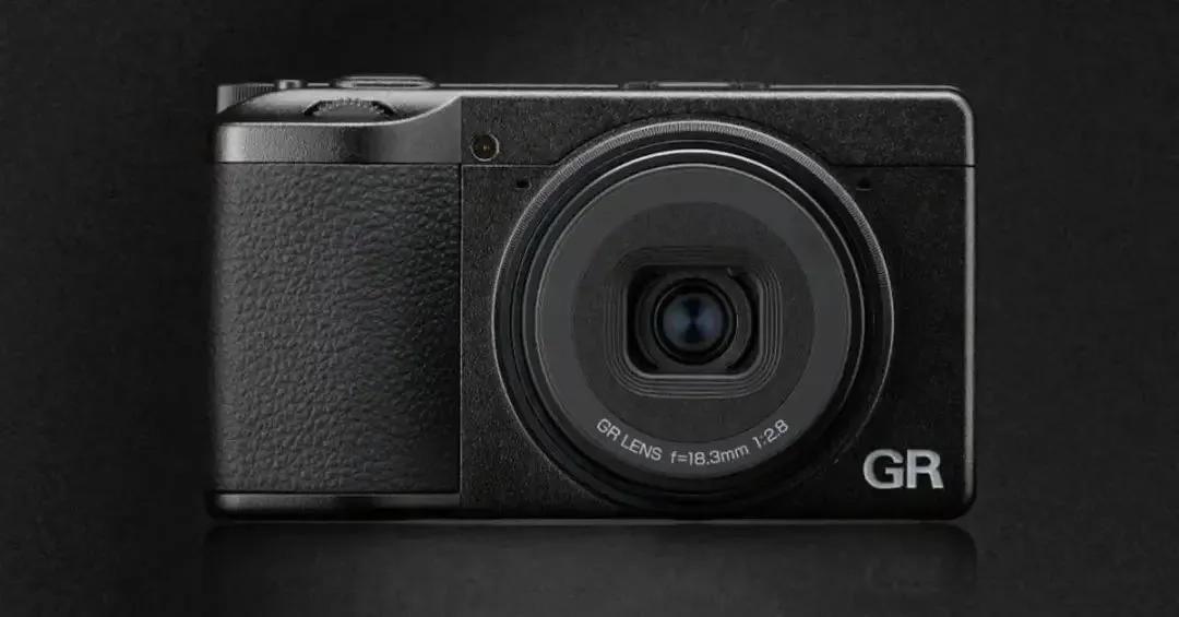 一臺卡片機賣9000塊,理光的草船借了富士的箭