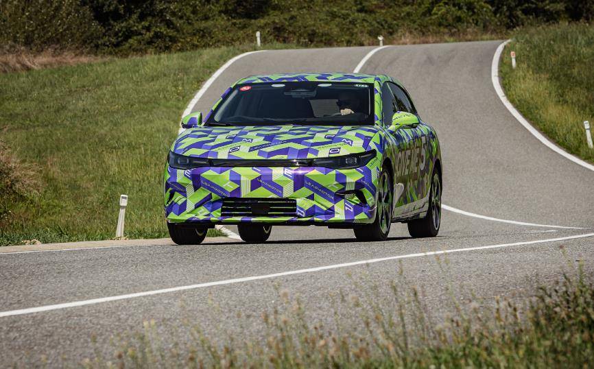 零跑征戰海外市場新主力 零跑Lafa5諜照曝光