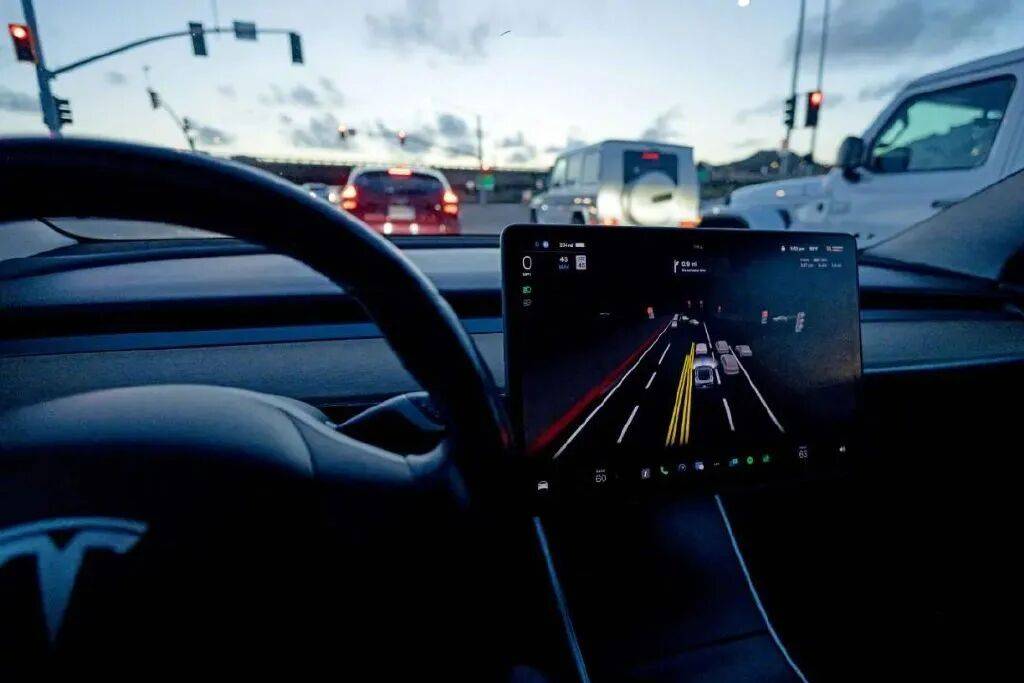 從智能化、電動化席卷汽車行業的那一刻起,智能輔助駕駛就成為一把最鋒利的匕首,刺向傳統車企的最深處