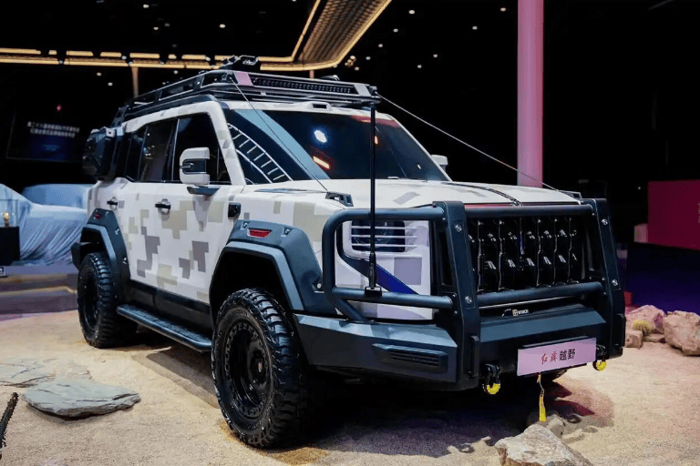 閱兵典禮上大放異彩后,紅旗也要在越野市場大干一場