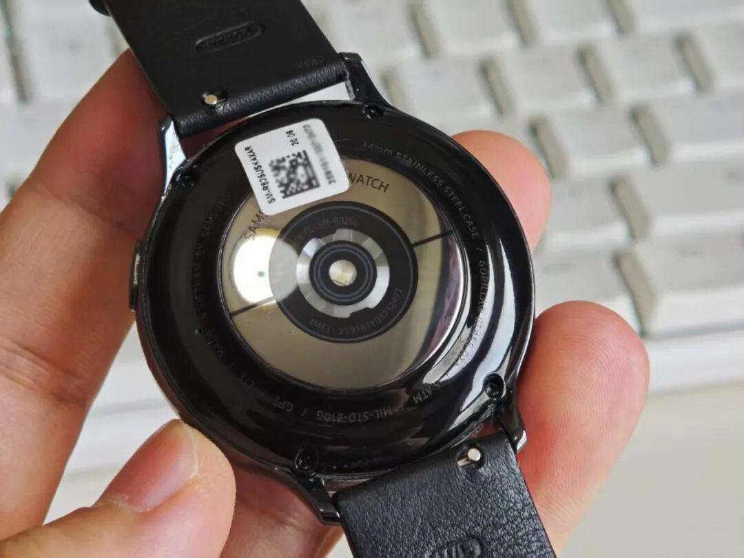 90元撿漏eSIM手表,成色嶄新如初,內(nèi)置4G存儲可聽歌