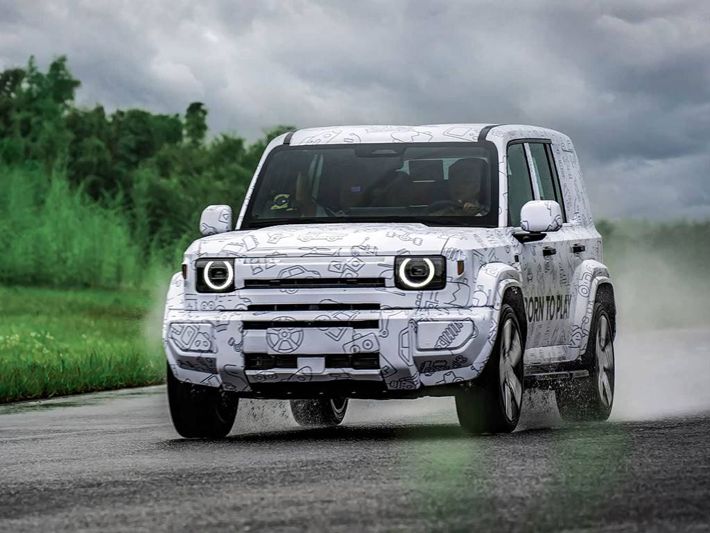 又一個預計售價20-30萬!聽句勸,iCAR V27定價15萬起必大賣