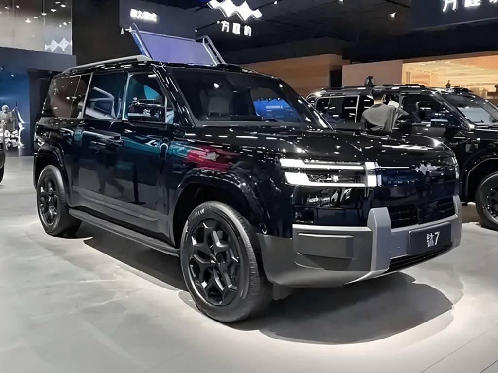 又一個預計售價20-30萬!聽句勸,iCAR V27定價15萬起必大賣