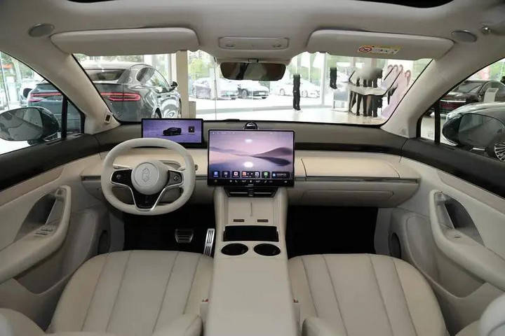 智界S7/R7上市15天大定破2萬 低至22.98萬起