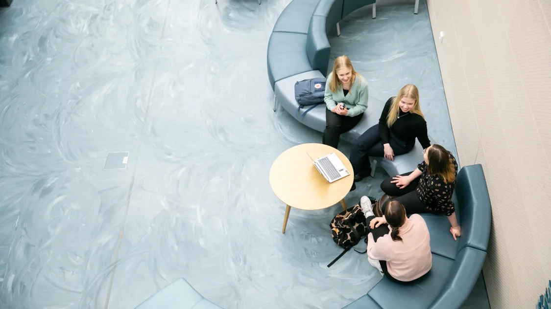 科學家發現AI能像人類一樣評估社交情境,科研效率遠超人工