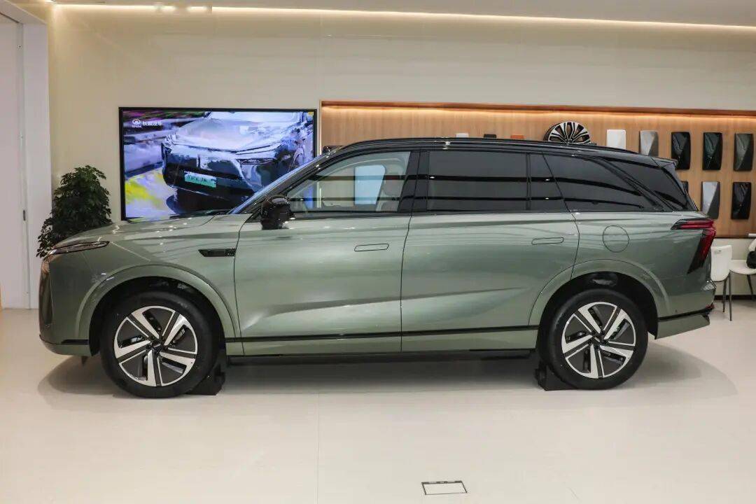 榜單出爐!小米汽車YU7飆升第一