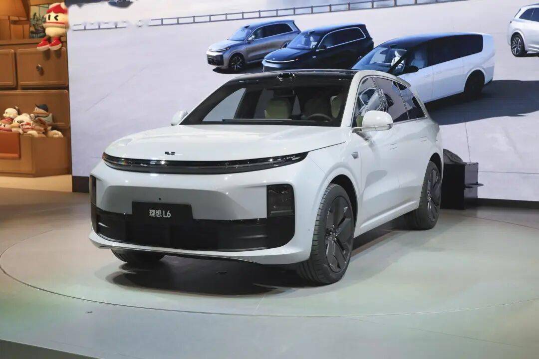 榜單出爐!小米汽車YU7飆升第一