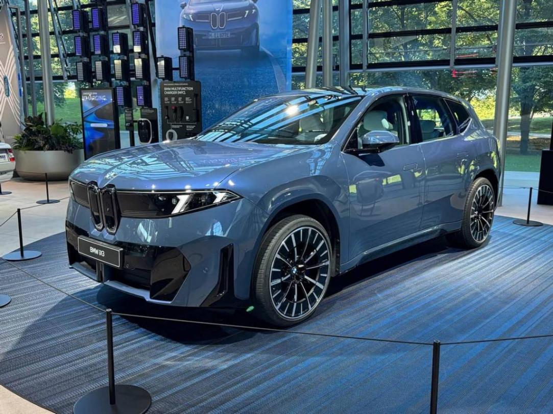 寶馬換新標(biāo),全新寶馬iX3首搭,有圖有真相!你能看出區(qū)別嗎?