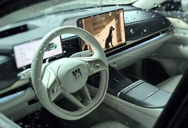 別克至境L7首秀 增程動(dòng)力設(shè)計(jì) 瞄準(zhǔn)中大型車市場(chǎng) 綜合續(xù)航1420公里