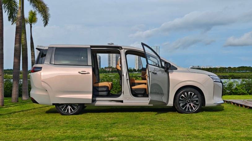 宜家宜商,不容錯過的剛需7座車,五菱星光730解析