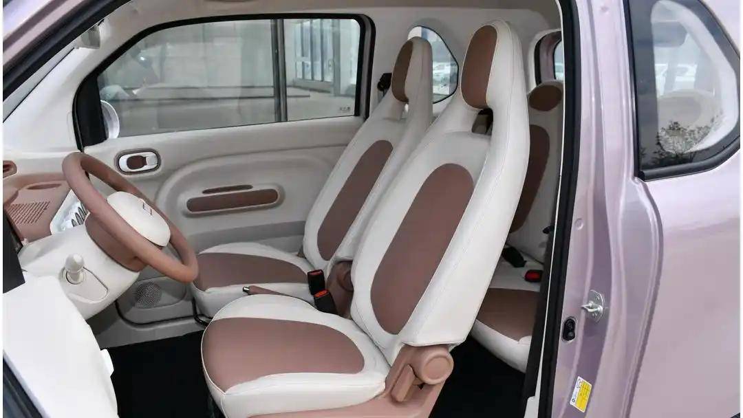 奶咖棕奔騰小馬:月銷過萬的都市時尚代步新寵