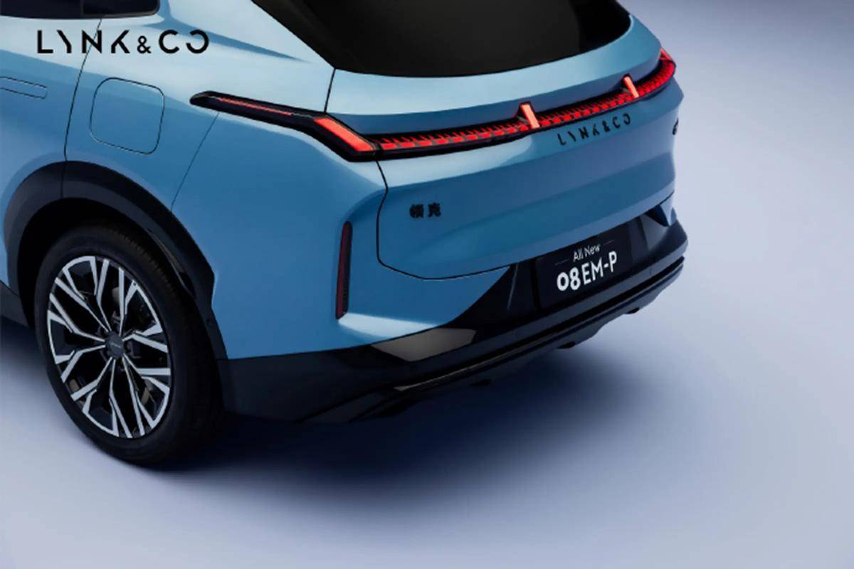 一覺醒來,領克900SUV公布了價格,輔助駕駛領域有很大提升空間。價格門檻也比競品略高