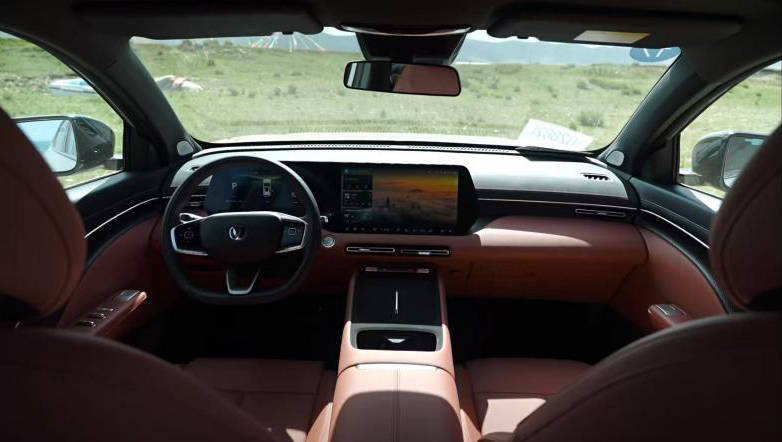 試駕長安CS55 PLUS:新能源時代下的爆款油車