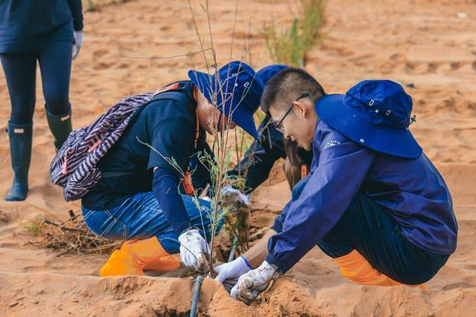 以“探險(xiǎn)”之名,向沙海問路!福特探險(xiǎn)者“死亡之海”塔克拉瑪干全場(chǎng)景穿越