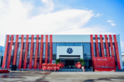 當渠道收縮已成“主旋律”,為何這家車企卻“反其道行之”?