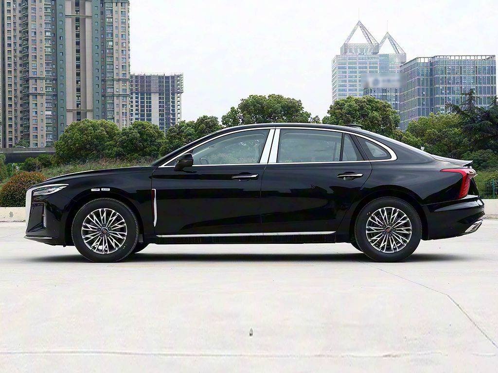 全新紅旗H5曝光!外觀大調整、換半隱藏式門把手,還能熱銷?