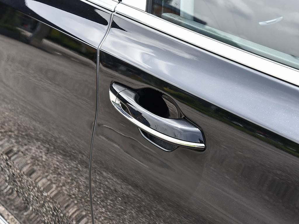 全新紅旗H5曝光!外觀大調整、換半隱藏式門把手,還能熱銷?