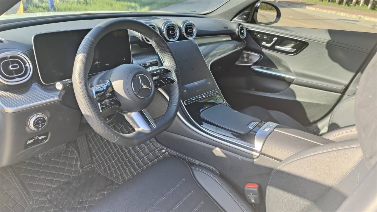 獨立試駕奔馳C級:閃耀的三叉星,還依然璀璨么?